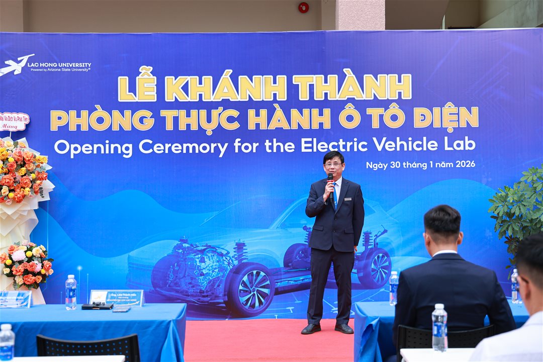 Mạnh tay đầu tư hơn 2 tỷ đồng cho sinh viên ngành Công nghệ Kỹ thuật Ô tô điện